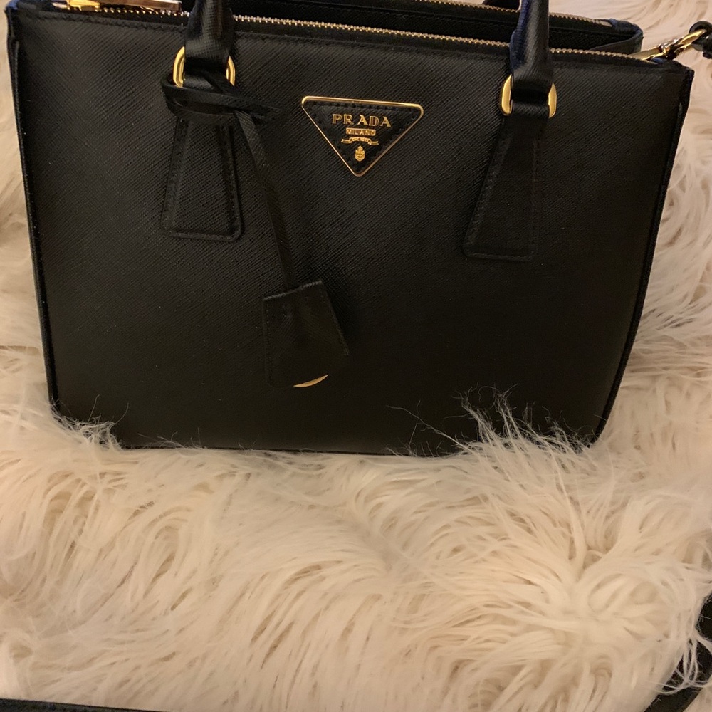 Saffiano Medium Prada Purse in Black - Picture 7 of 7